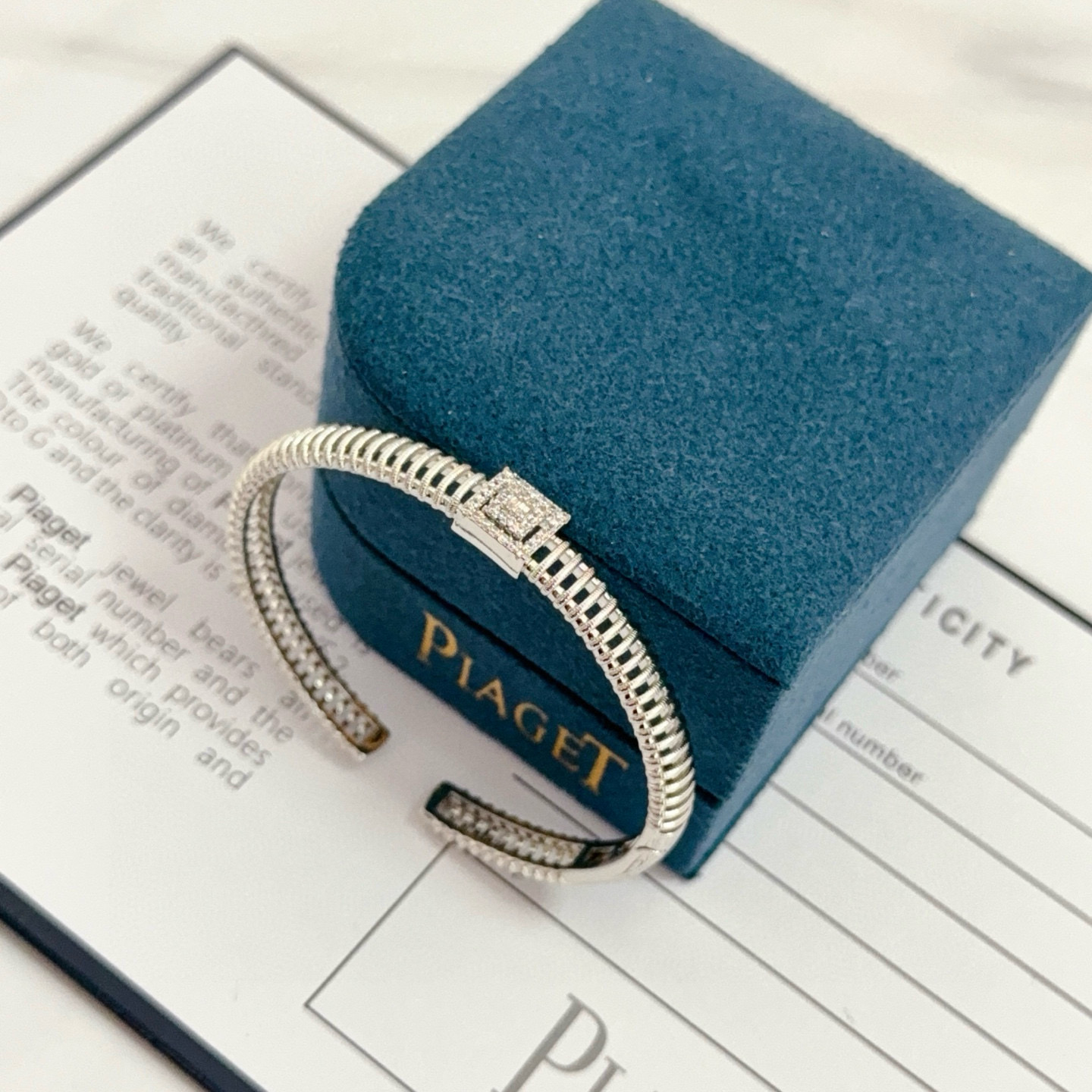 Piaget Possession bracelet silver white gold with clear diamond accents 17cm
