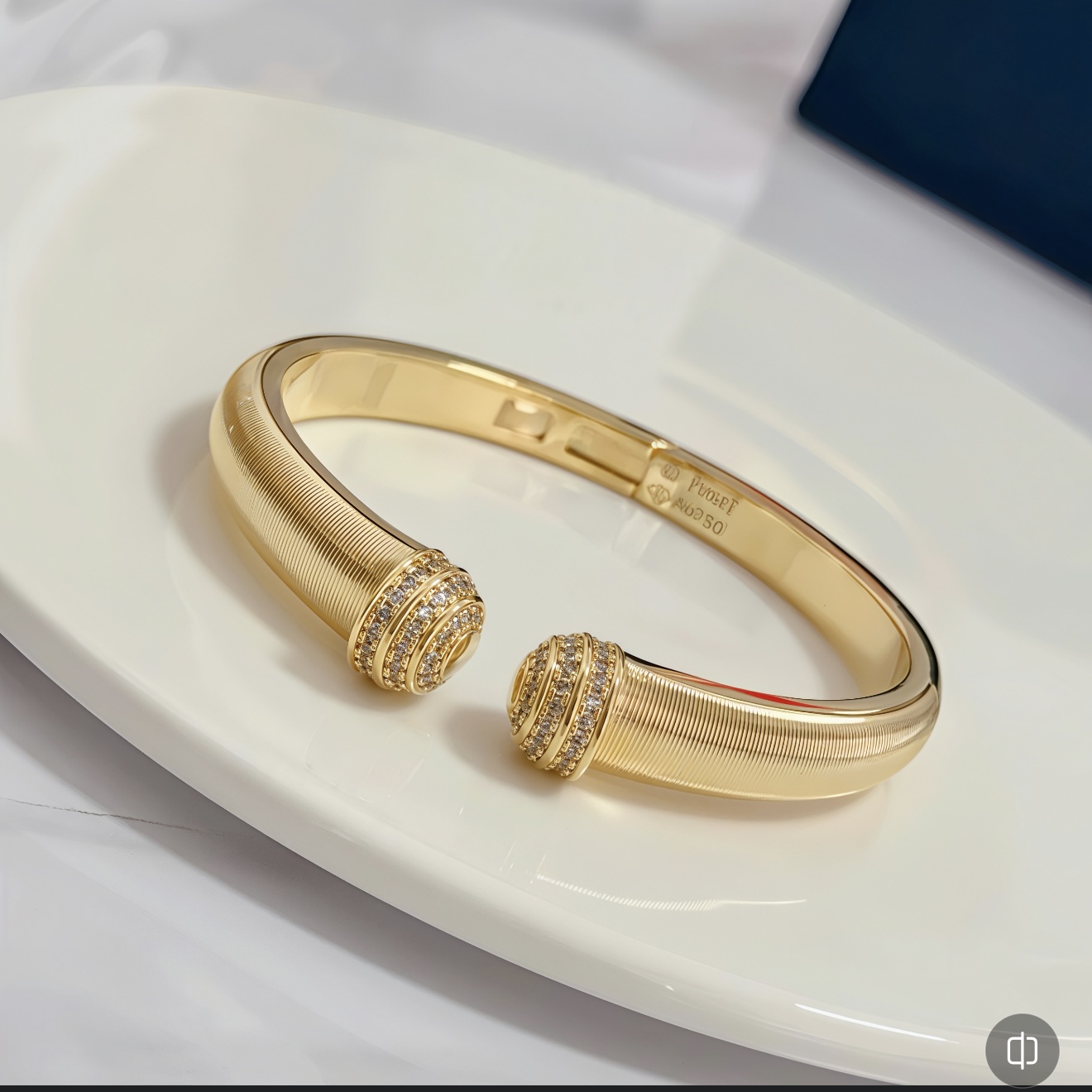 Piaget Possession bracelet 18k yellow gold with clear diamond accents 16cm inner circumference
