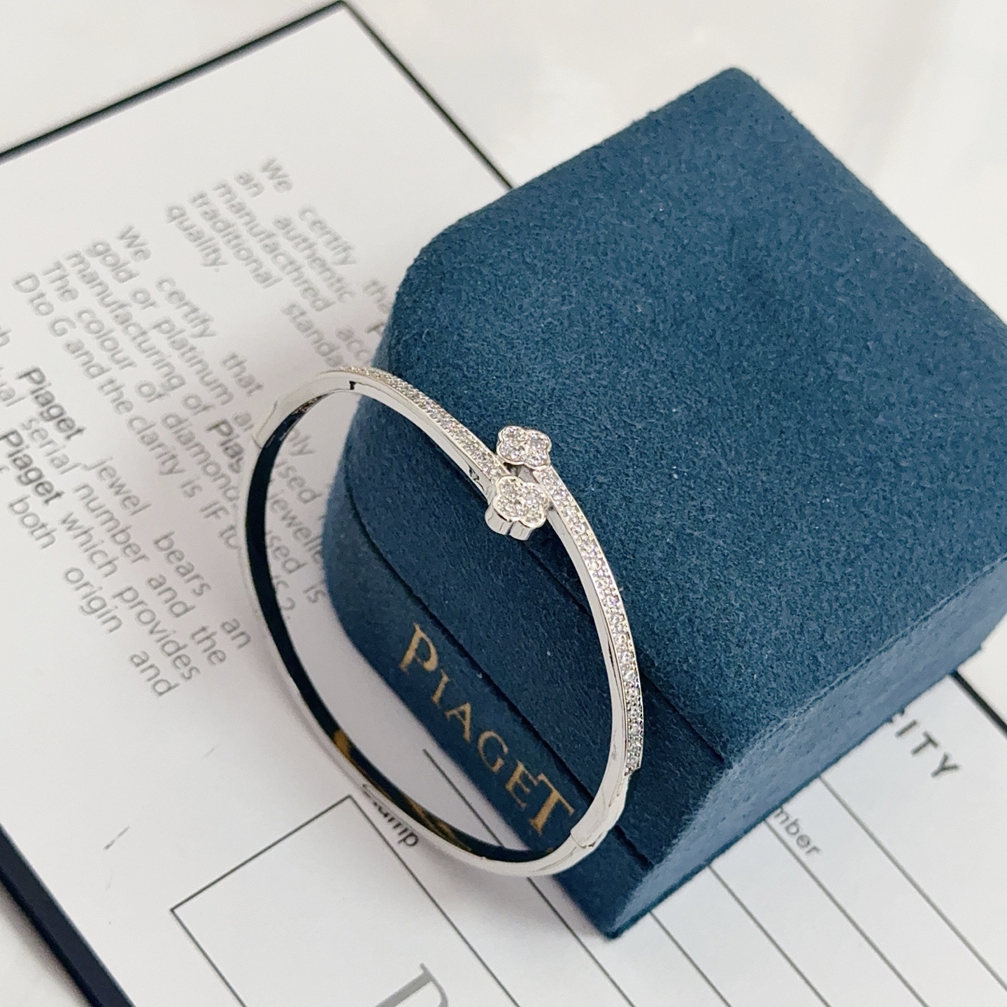 Piaget Possession bracelet 18k white gold with clear diamond accents 17cm