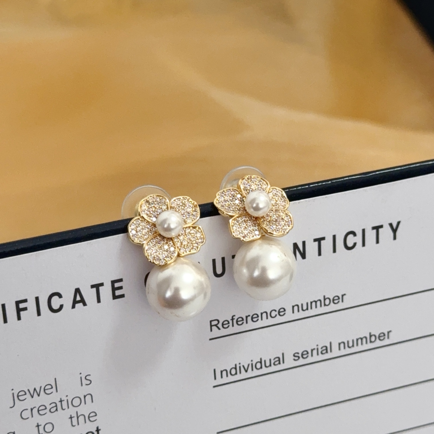 Piaget Rose Flower Pearl Diamond Earrings earrings Yellow gold white pearl clear diamond 1 5cm stud diameter