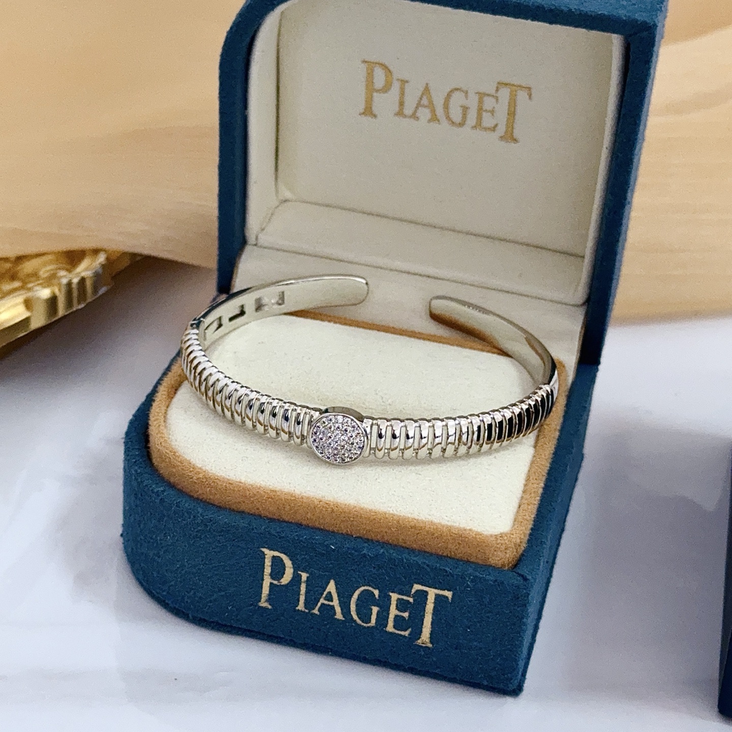 Piaget Possession bracelet silver-toned metal with pave clear diamonds 17cm