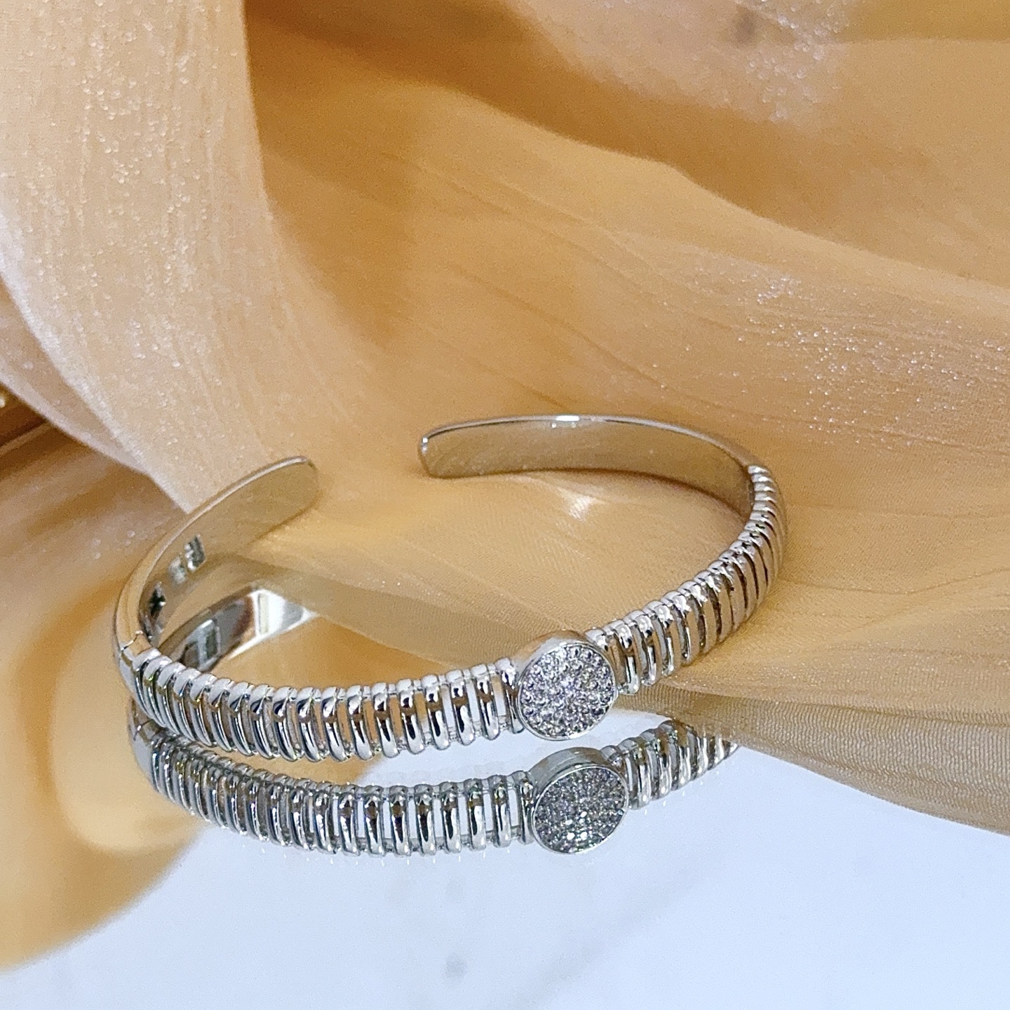Piaget Possession bracelet silver-toned metal with pave clear diamonds 17cm