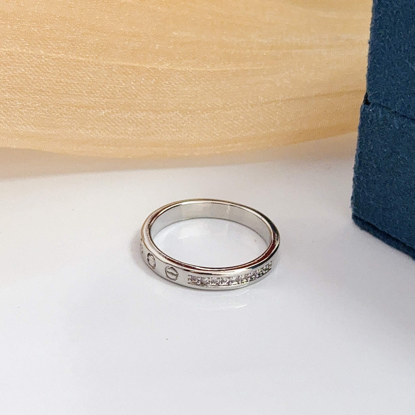 Piaget Possession ring 18k white gold clear diamond US 6