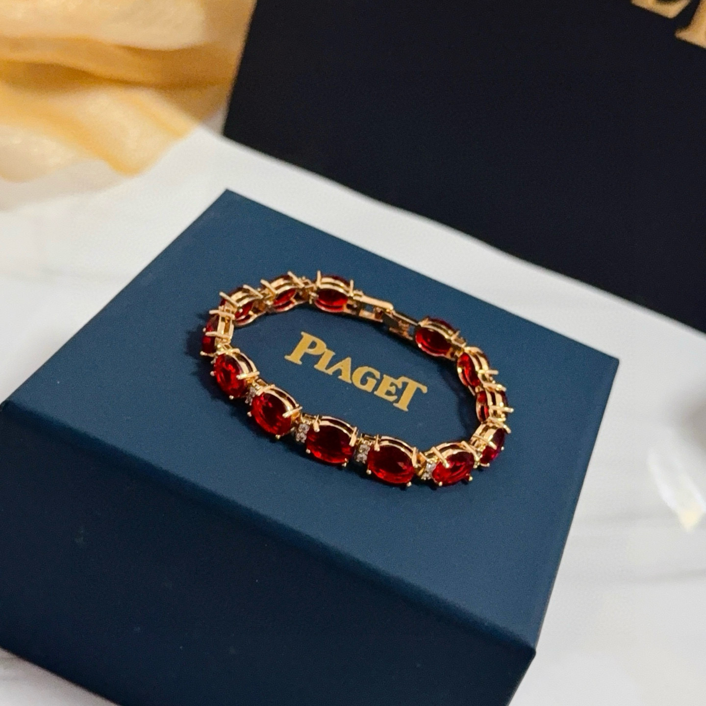 Piaget Ruby Diamond Line Bracelet bracelet 18k rose gold vivid red ruby colorless diamond 18cm