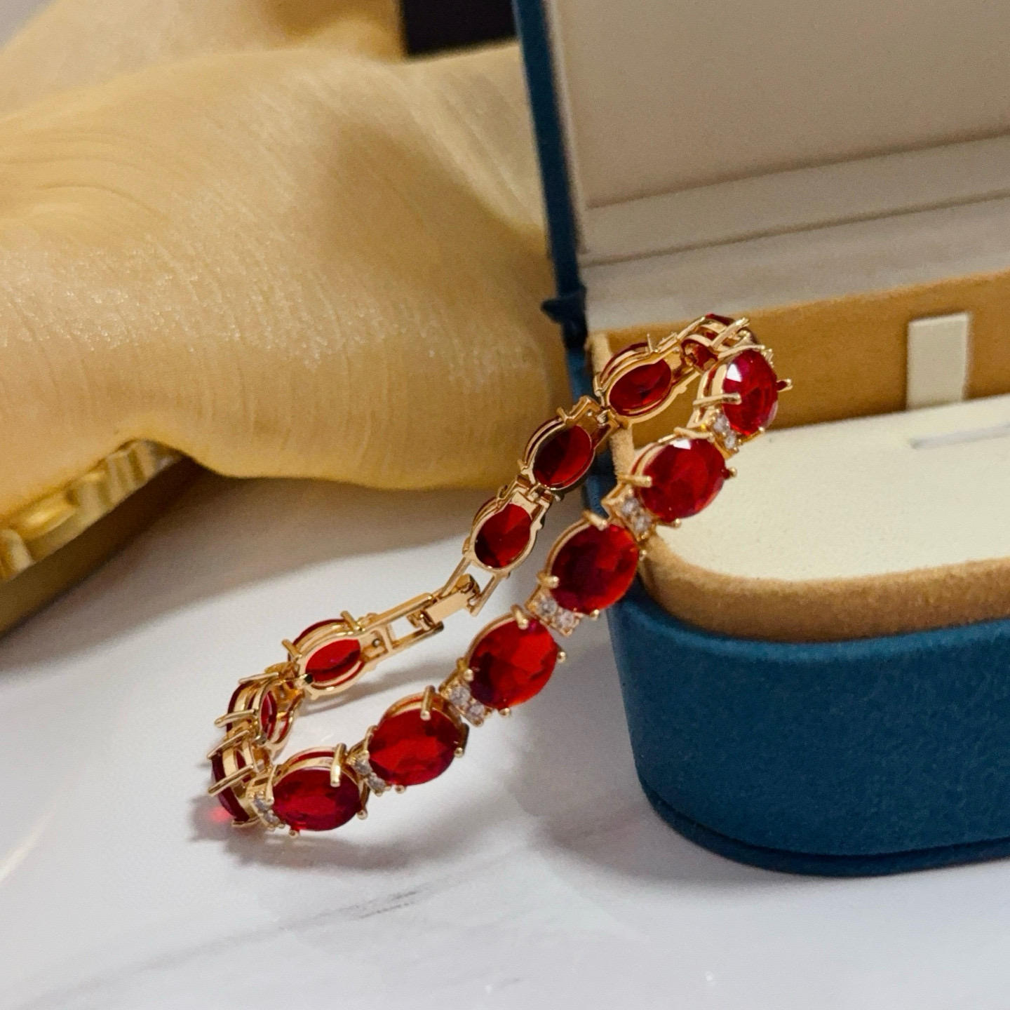 Piaget Ruby Diamond Line Bracelet bracelet 18k rose gold vivid red ruby colorless diamond 18cm