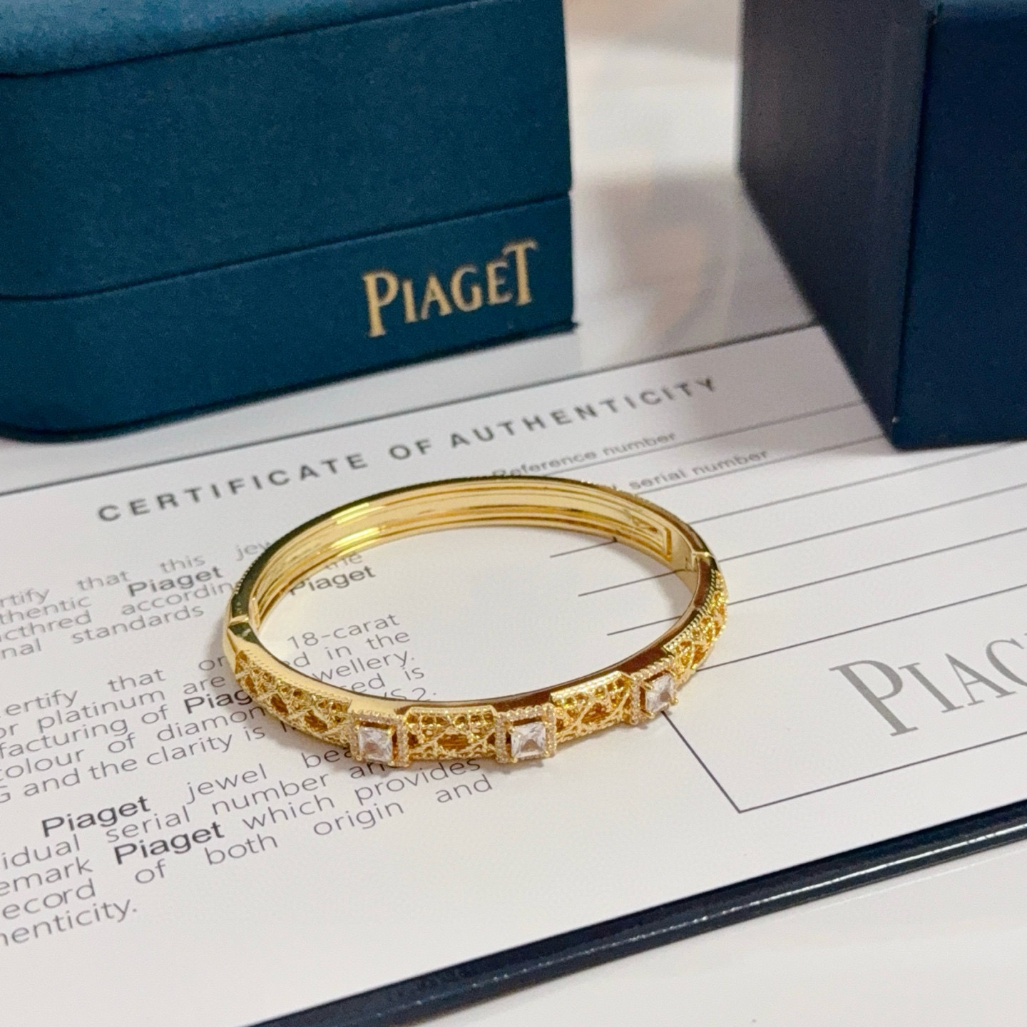 Piaget Sunlight Escape bracelet yellow gold with clear princess-cut gemstones and pave diamond accents 17cm inner circumference