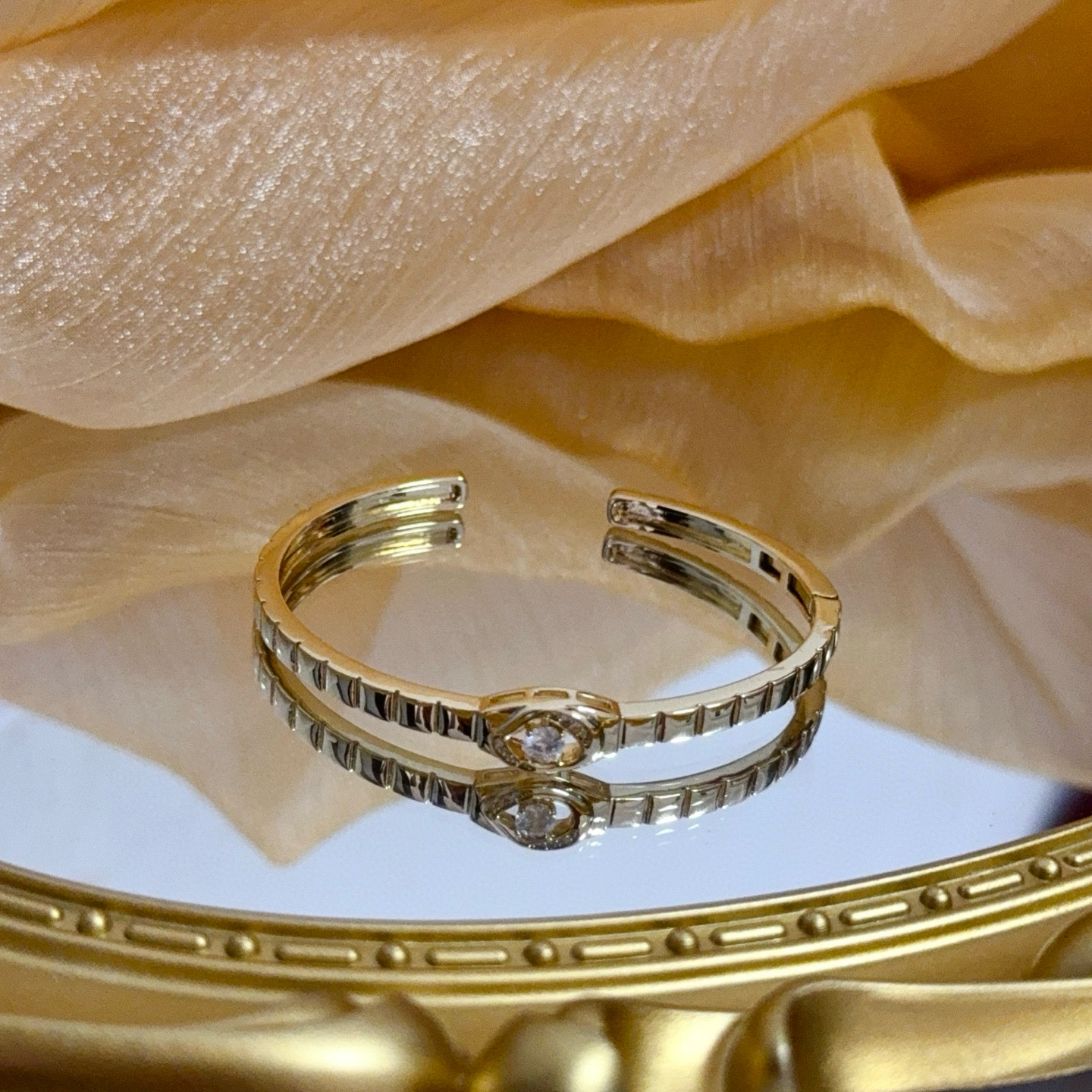 Piaget Possession bracelet 18k yellow gold clear diamond 17cm