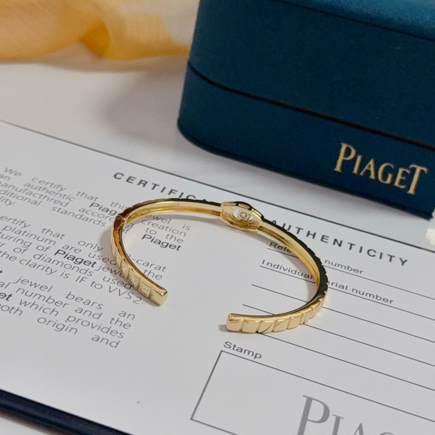 Piaget Possession bracelet 18k yellow gold clear diamond 17cm