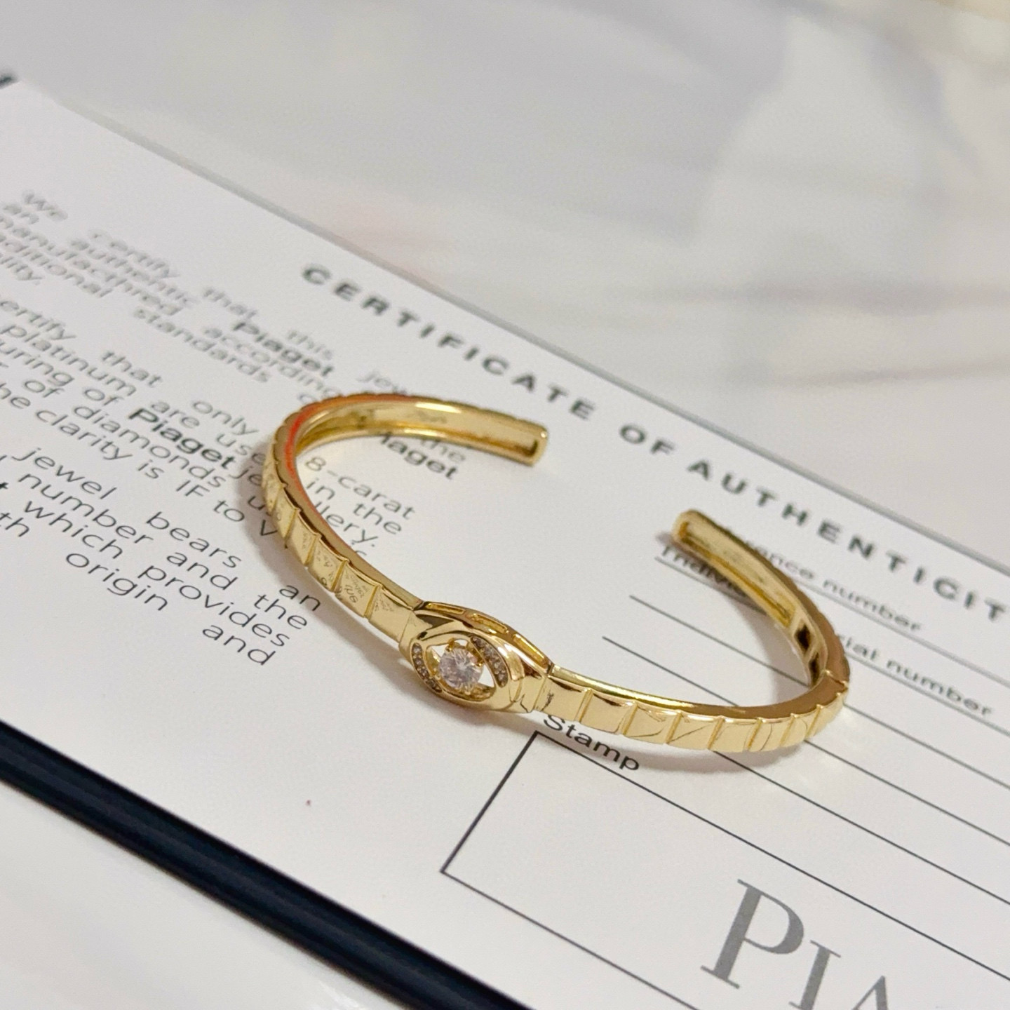 Piaget Possession bracelet 18k yellow gold clear diamond 17cm