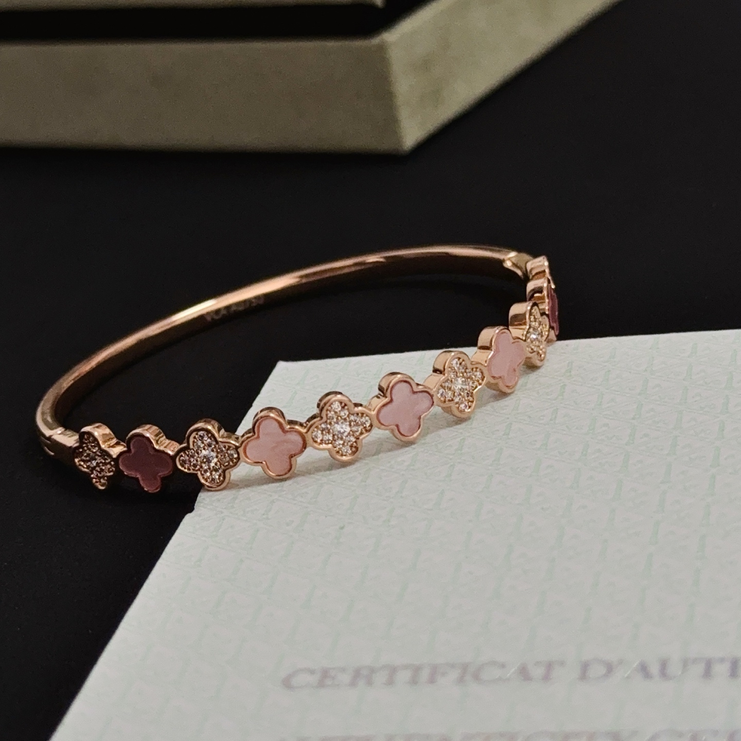 Van Cleef Arpels Alhambra bracelet rose gold pink opal diamond 17cm