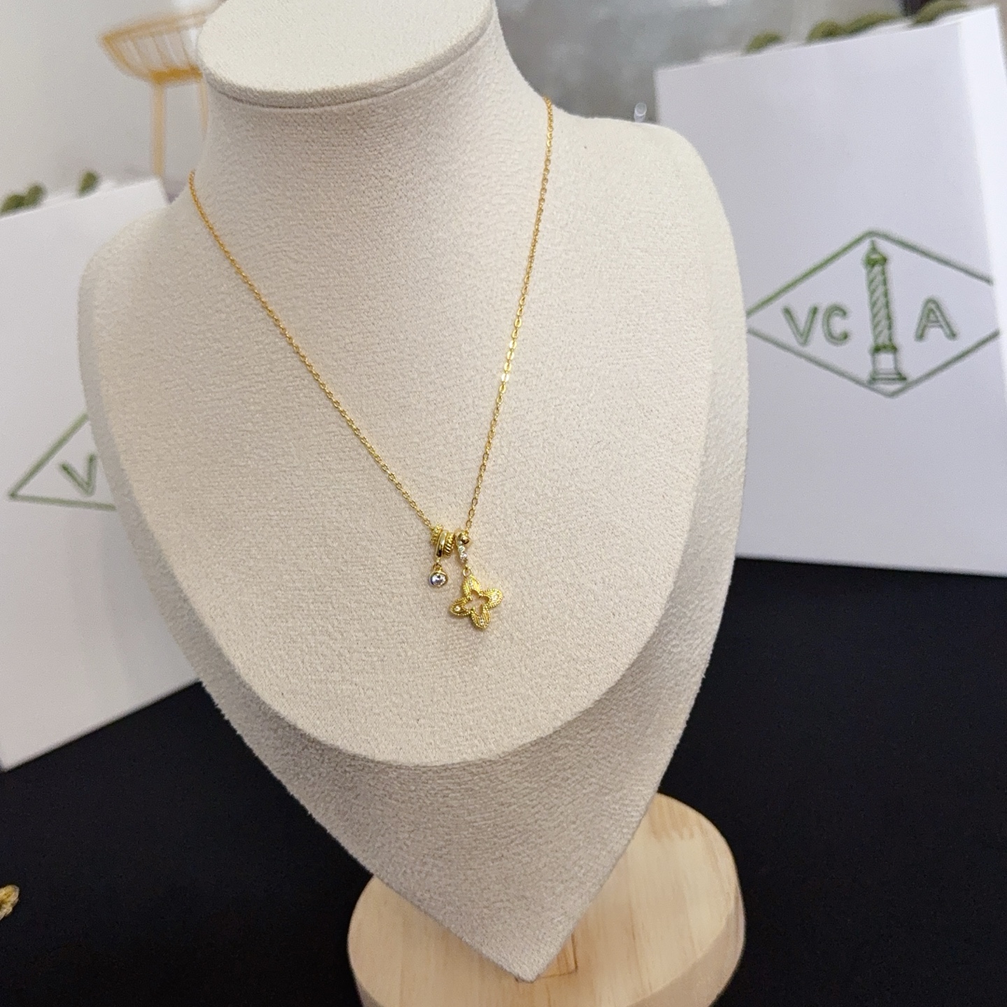 Van Cleef Arpels Alhambra necklace yellow gold clear diamond 42cm