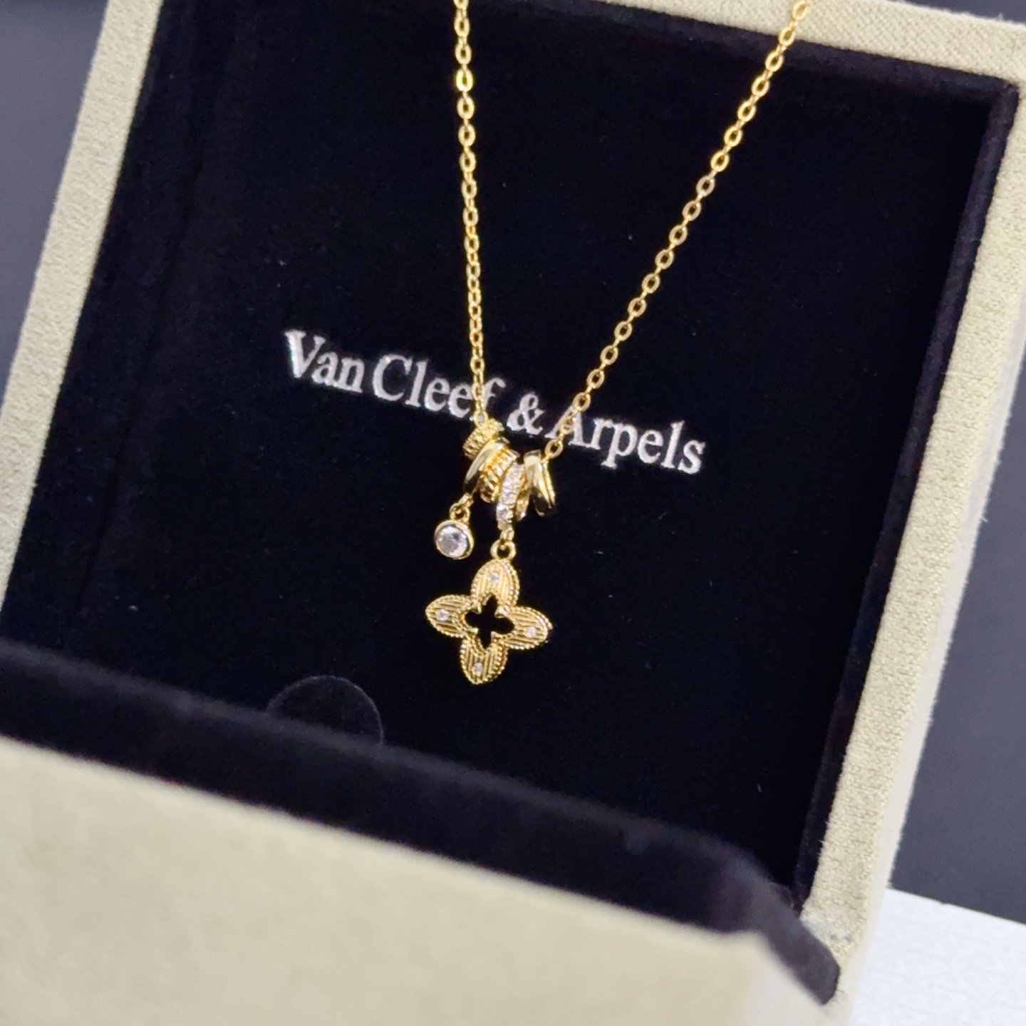 Van Cleef Arpels Alhambra necklace yellow gold clear diamond 42cm