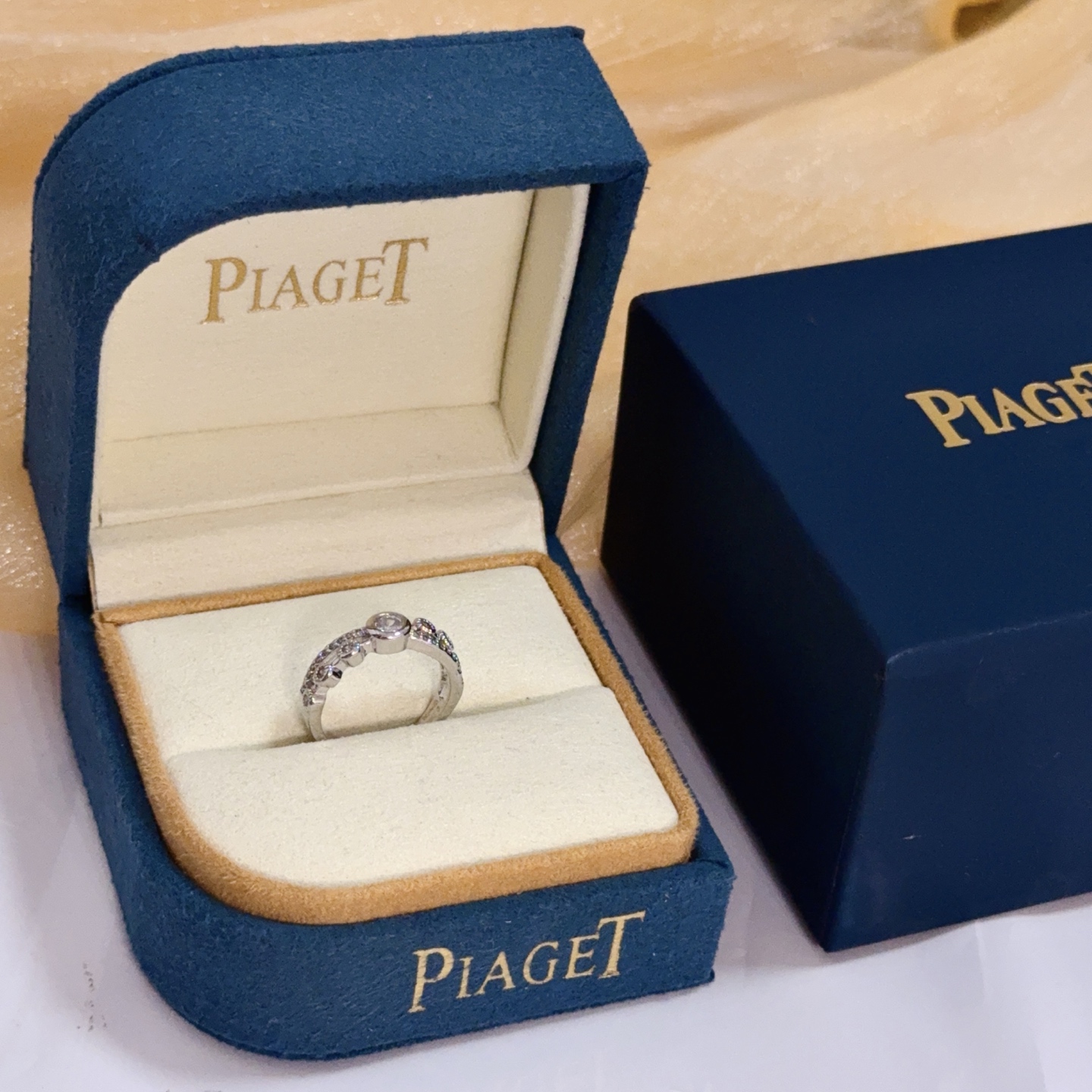 Piaget Possession ring silver-toned white gold with clear diamond accents US 7
