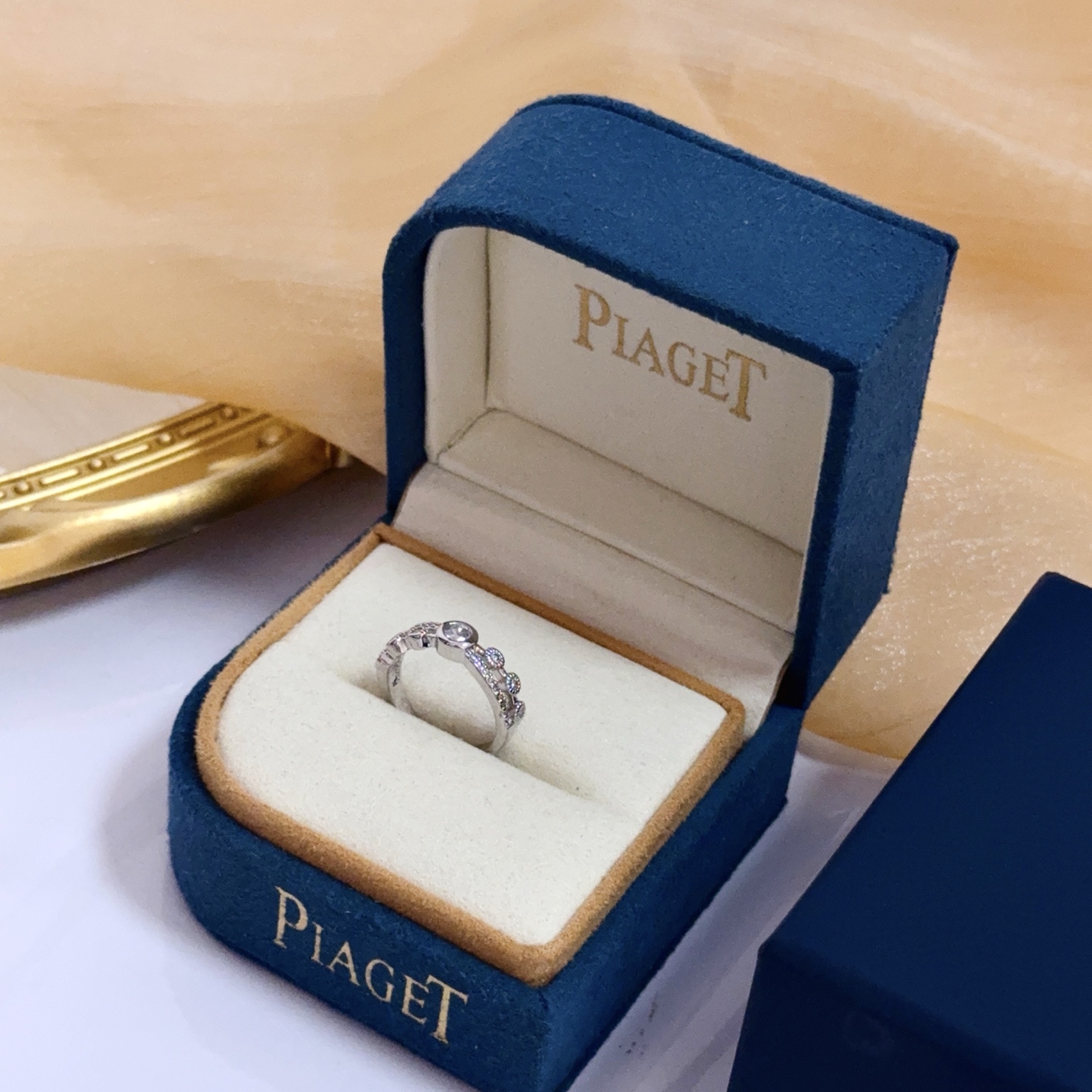 Piaget Possession ring silver-toned white gold with clear diamond accents US 7