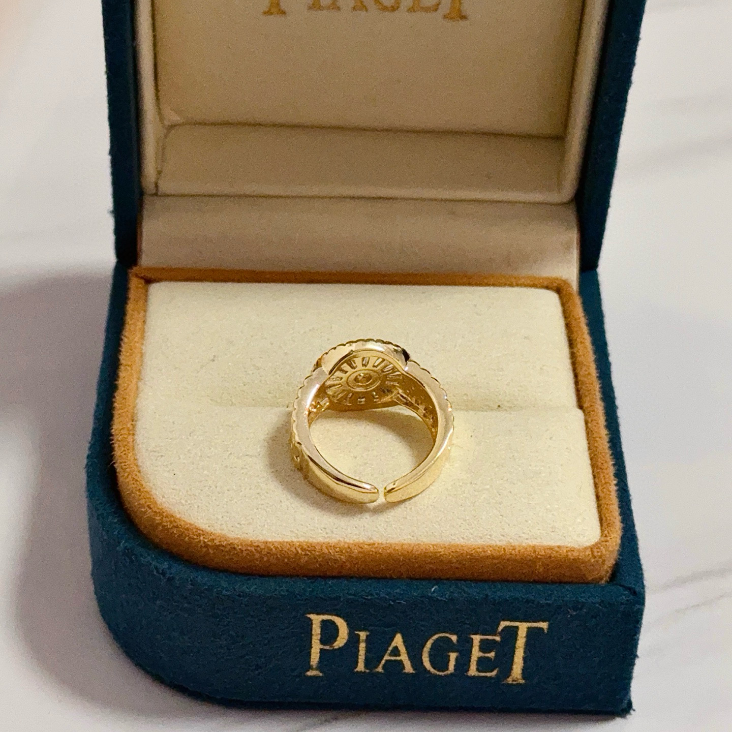 Piaget Sunlight Diamond Open Ring ring yellow gold metal with clear white diamonds adjustable open size