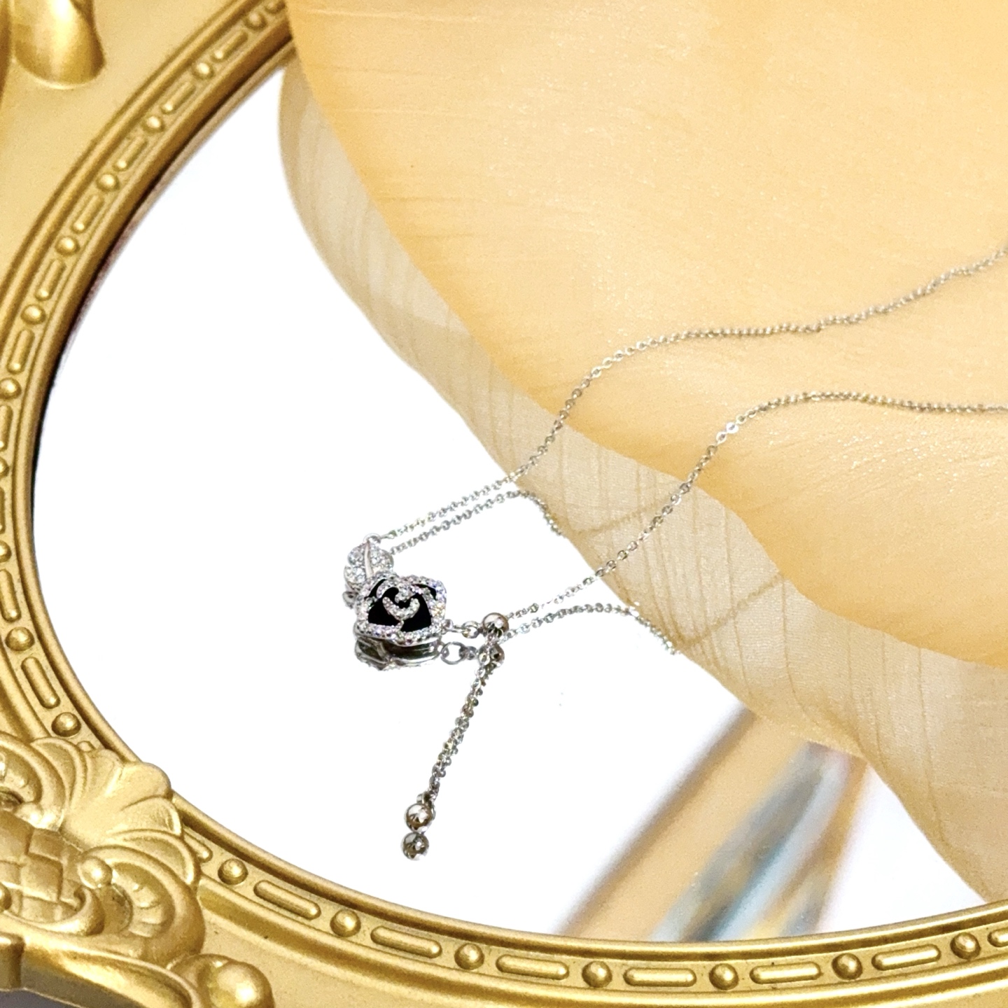 Piaget Rose necklace silver-toned white gold with clear diamond accents and black enamel 42cm adjustable