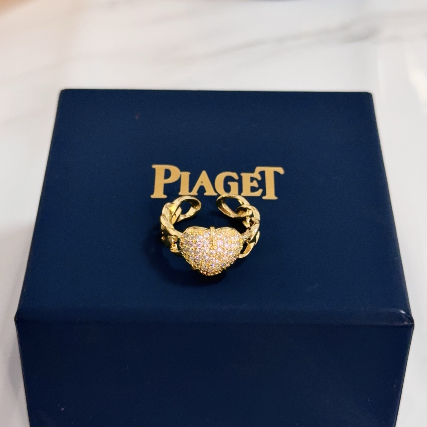 Piaget Heart Pave Chain Open Ring ring yellow gold metal with clear pave diamond stones adjustable open band