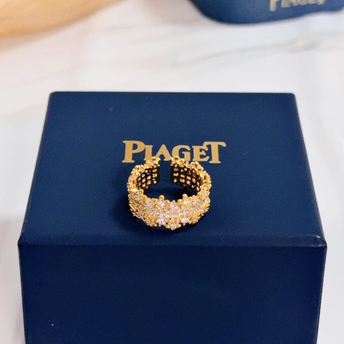 Piaget Sunlight Escape ring yellow gold with clear diamond accents adjustable open band