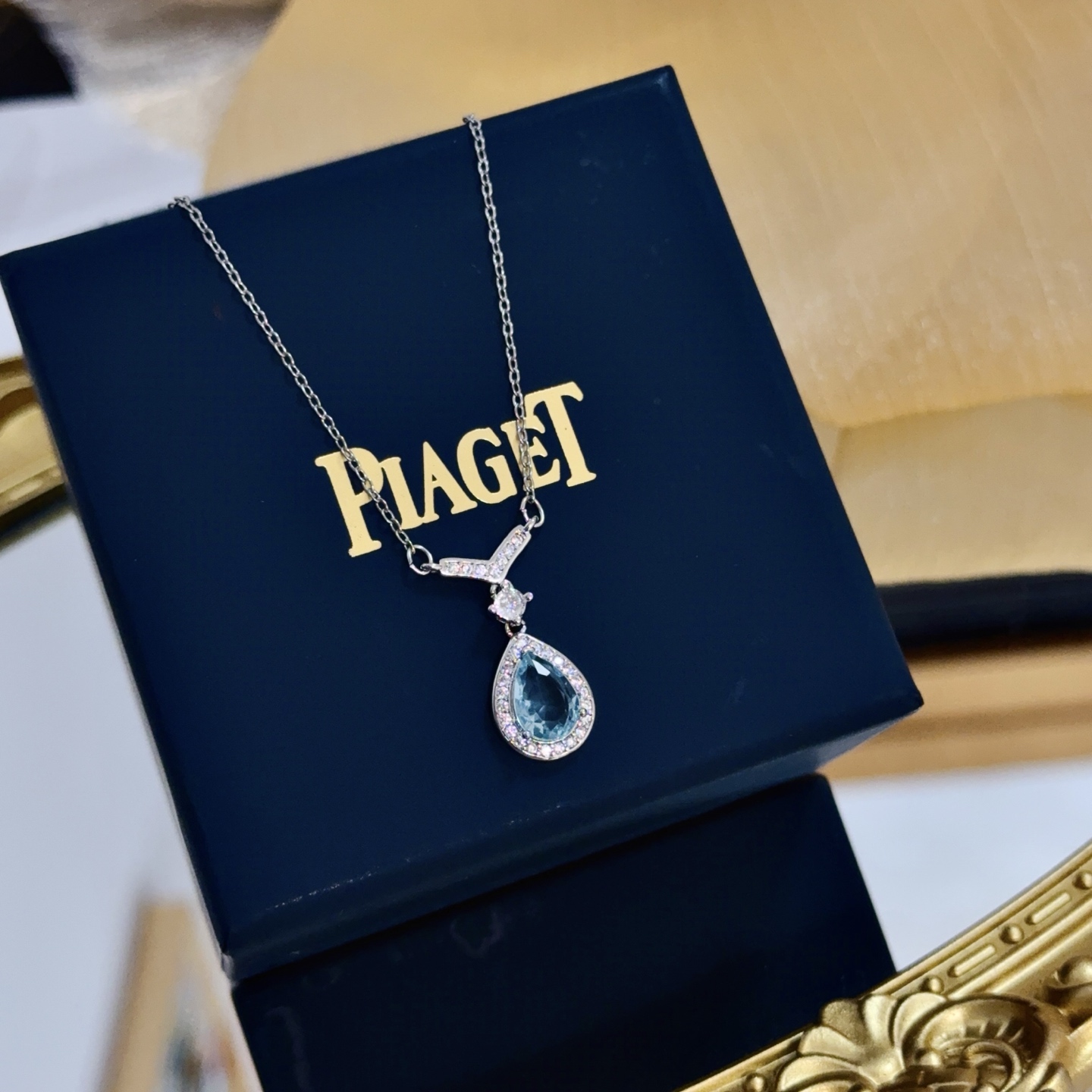 Piaget Treasures Teardrop Pendant necklace Silver-toned white gold metal sky blue teardrop gemstone clear diamond accents 42cm with 3cm extender