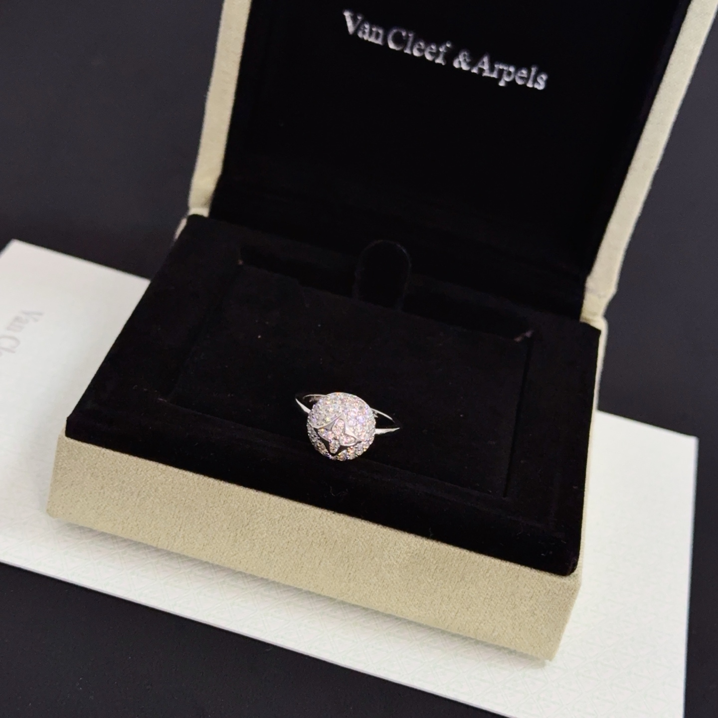 Van Cleef Arpels Fleurette ring 18k white gold pave diamond EU 52