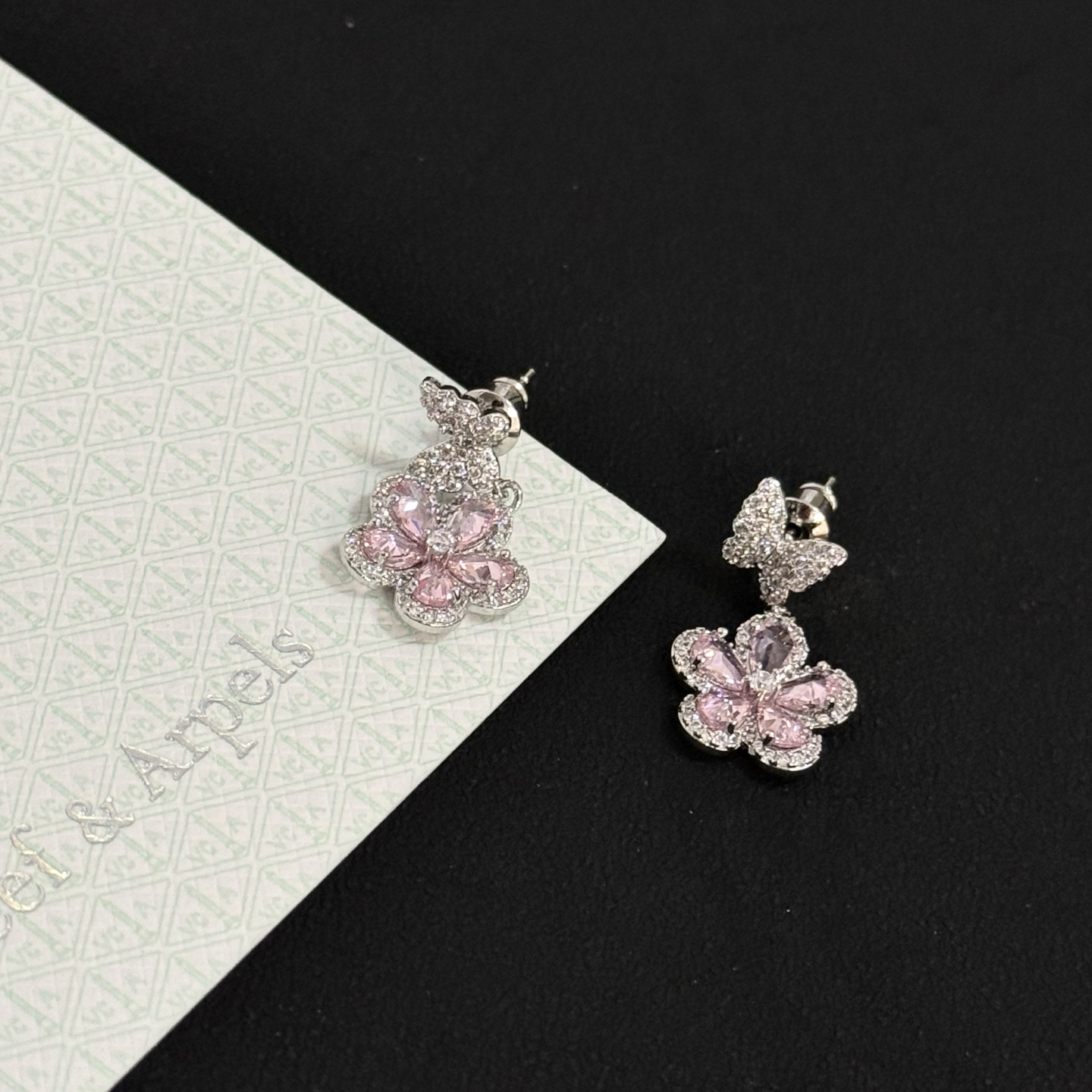 Van Cleef Arpels Frivole necklace silver-toned white gold metal with clear diamonds and pink sapphire flower pendant 42cm with 5cm extender