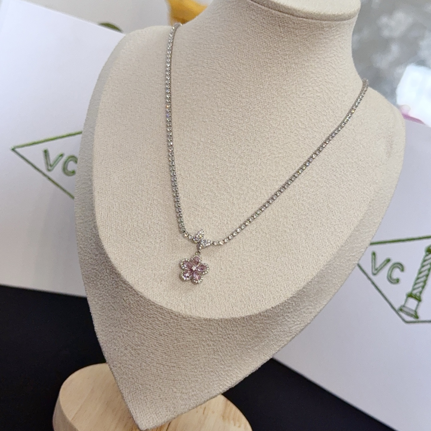 Van Cleef Arpels Frivole necklace silver-toned white gold metal with clear diamonds and pink sapphire flower pendant 42cm with 5cm extender