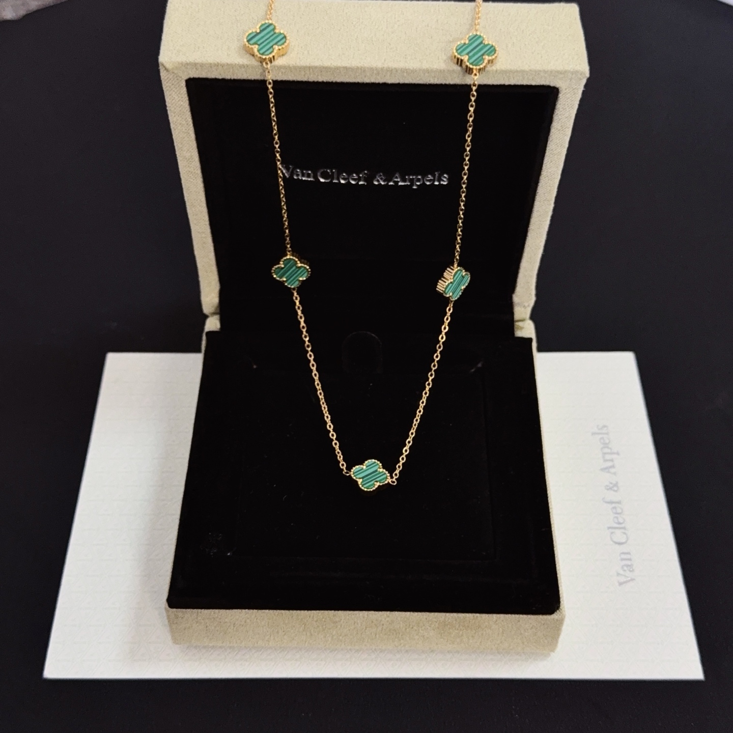 Van Cleef Arpels Alhambra necklace yellow gold green malachite 42cm