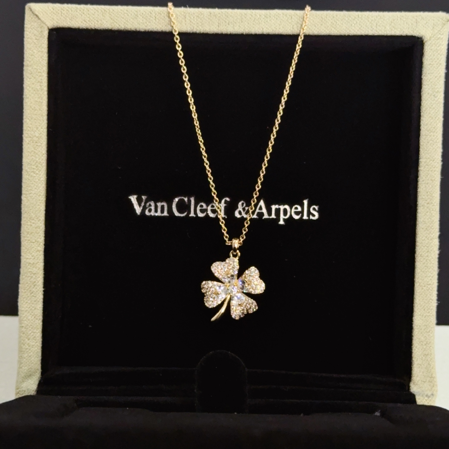 Van Cleef Arpels Frivole Clover Pendant Necklace necklace Yellow gold metal with clear diamond accents 42cm with 5cm extender chain
