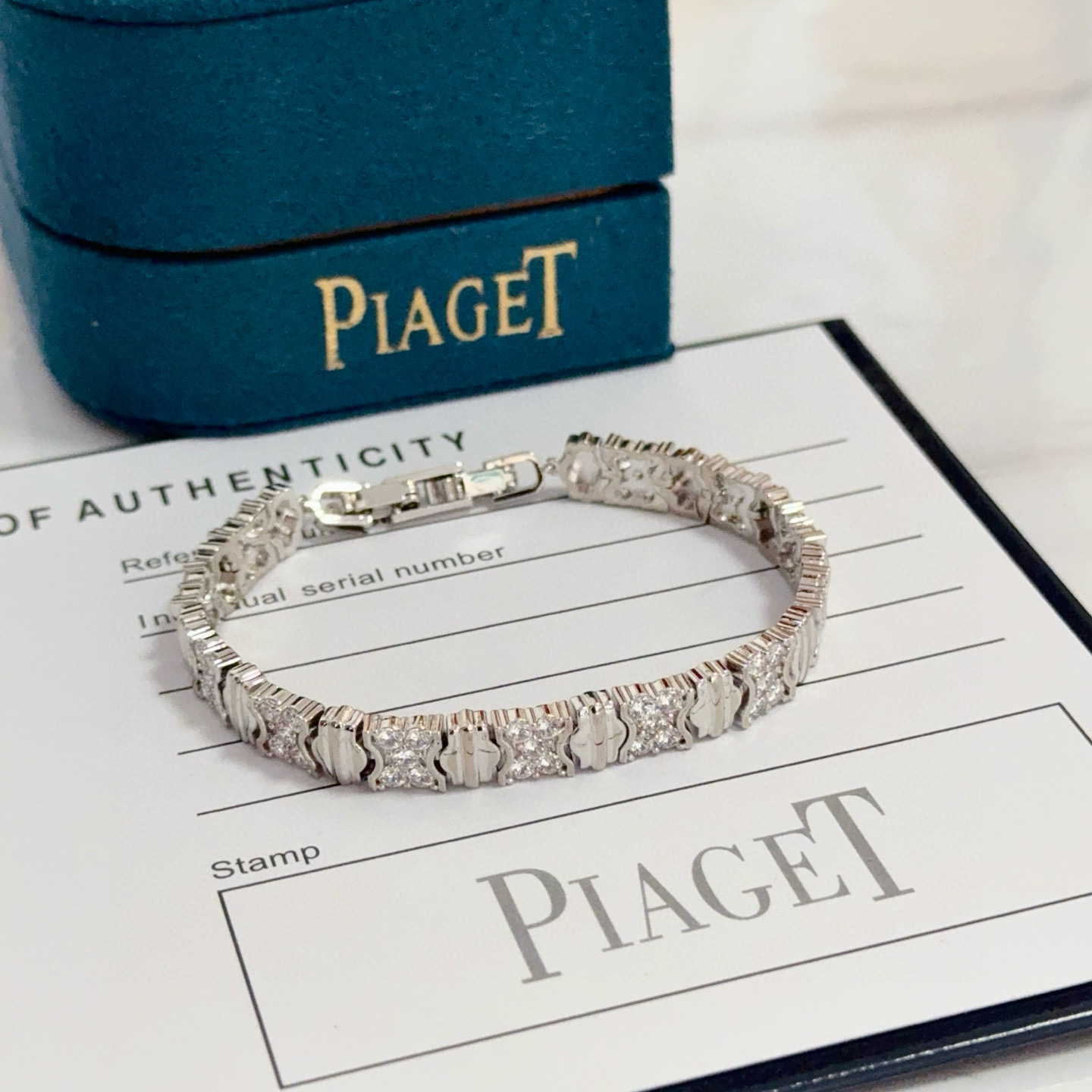 Piaget Precious Lace bracelet 18k white gold with clear diamonds 17cm