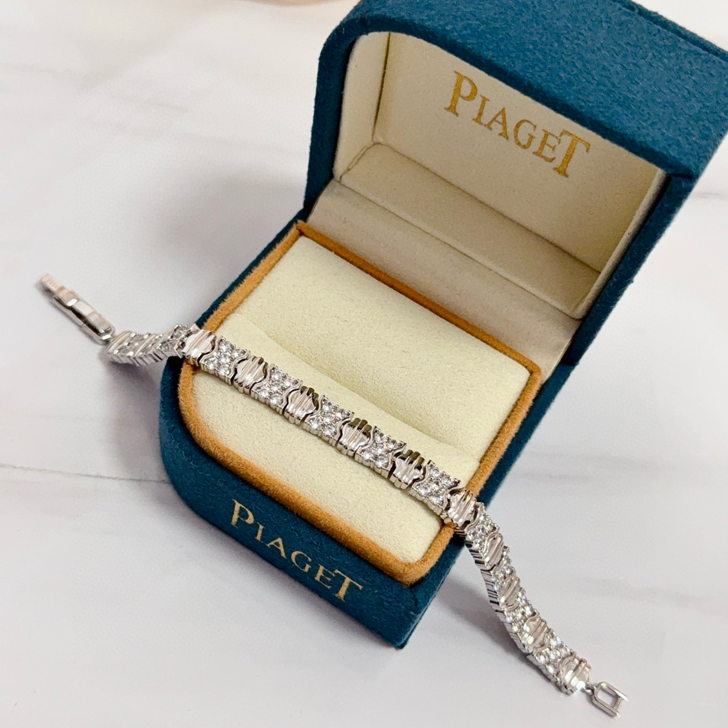 Piaget Precious Lace bracelet 18k white gold with clear diamonds 17cm