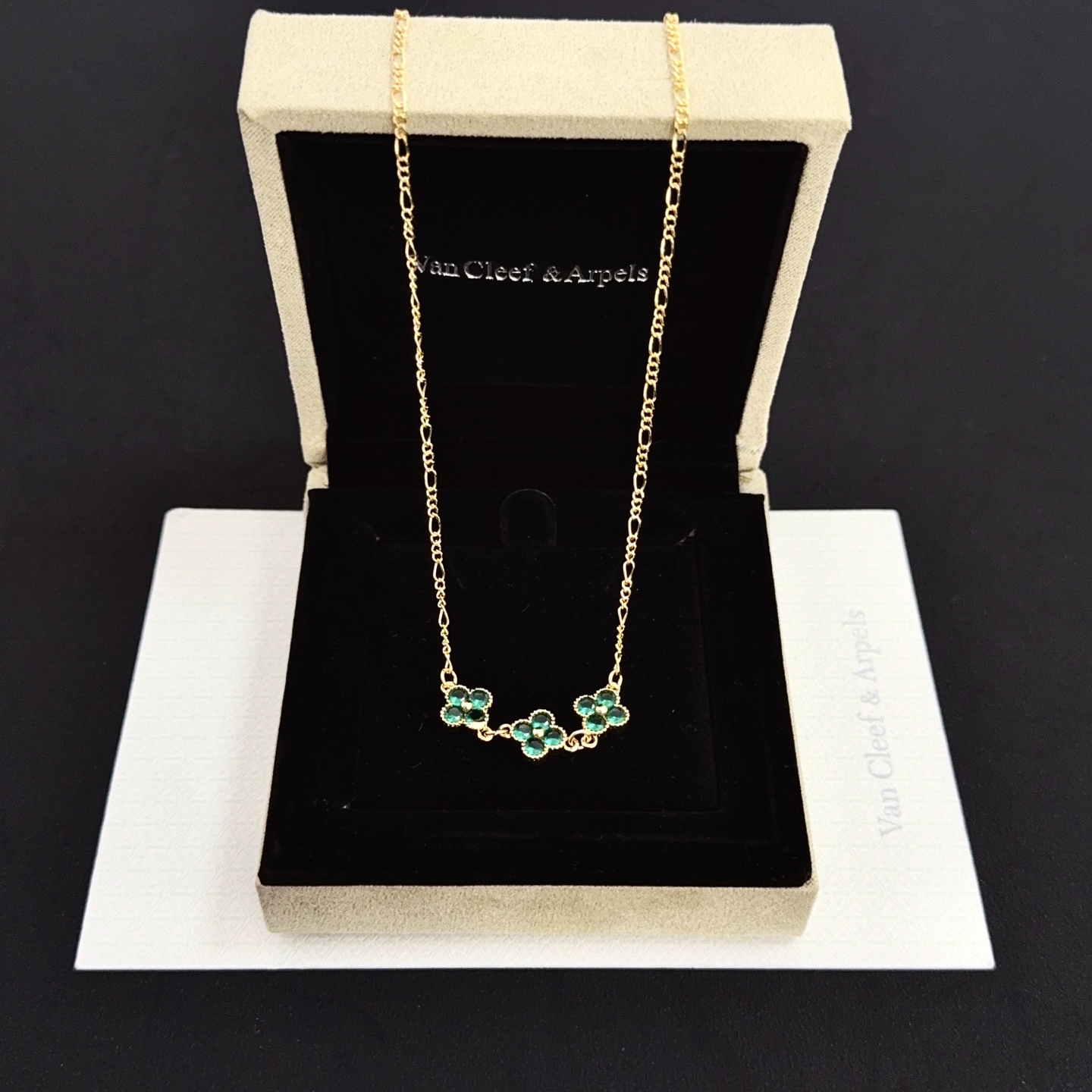 Collar Van Cleef Arpels Alhambra oro amarillo verde esmeralda 42cm