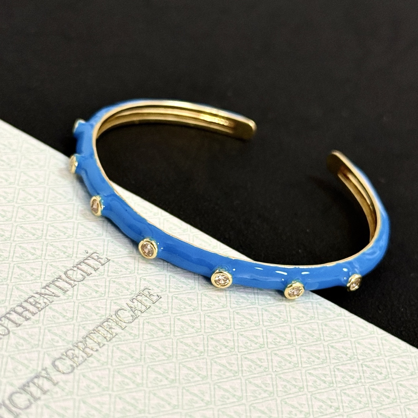 Van Cleef Arpels Perlee bracelet Yellow gold with blue enamel and clear diamond accents 17cm