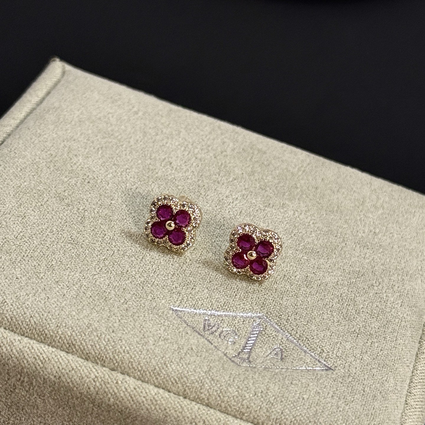 Van Cleef Arpels Alhambra earrings yellow gold ruby red diamond white 8mm stud diameter