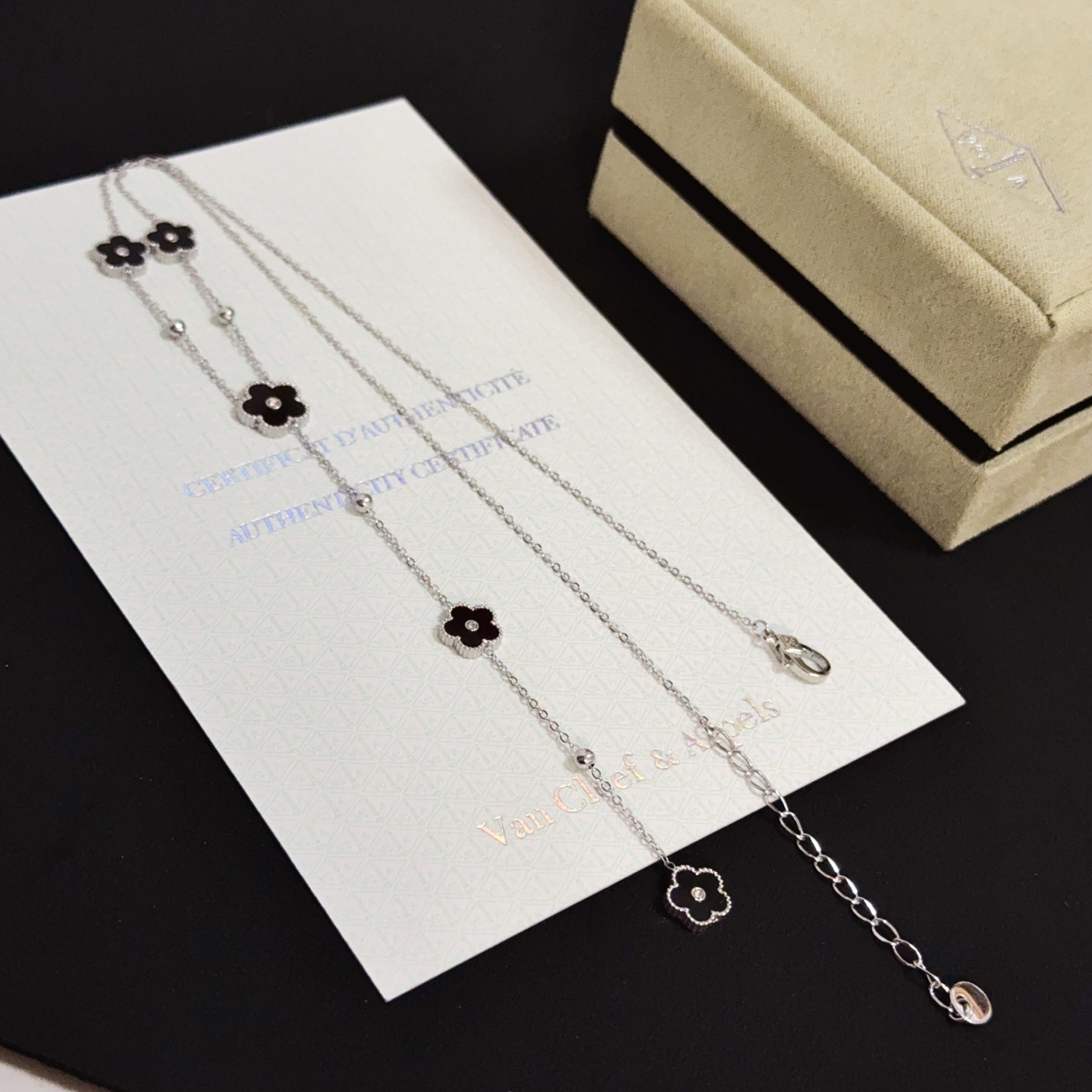 Van Cleef Arpels Alhambra necklace white gold black onyx diamond 42cm