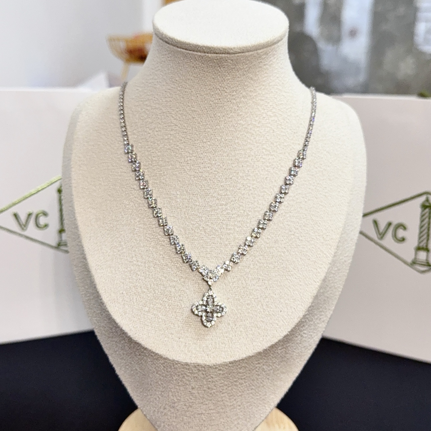 Van Cleef Arpels Alhambra necklace white gold with clear diamonds 42cm with 5cm extender