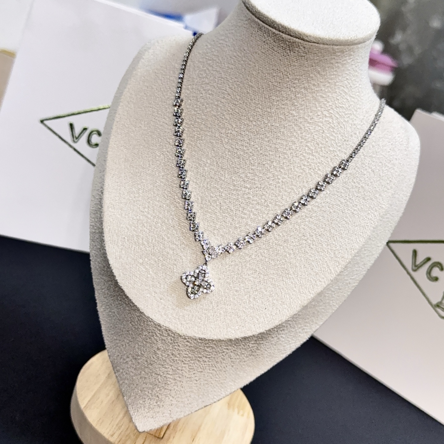Van Cleef Arpels Alhambra necklace white gold with clear diamonds 42cm with 5cm extender