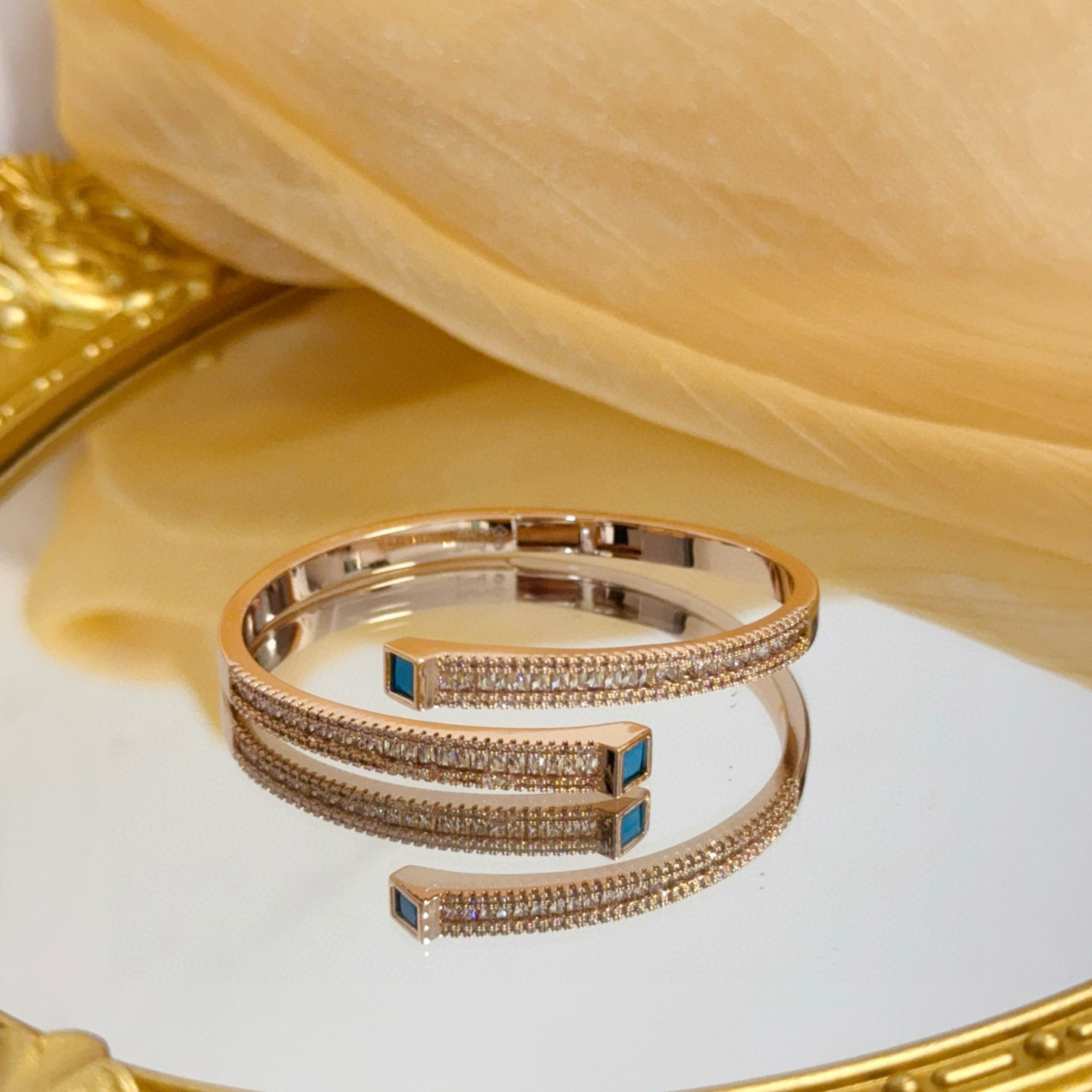Piaget Possession bracelet rose gold clear diamond turquoise 17cm inner circumference