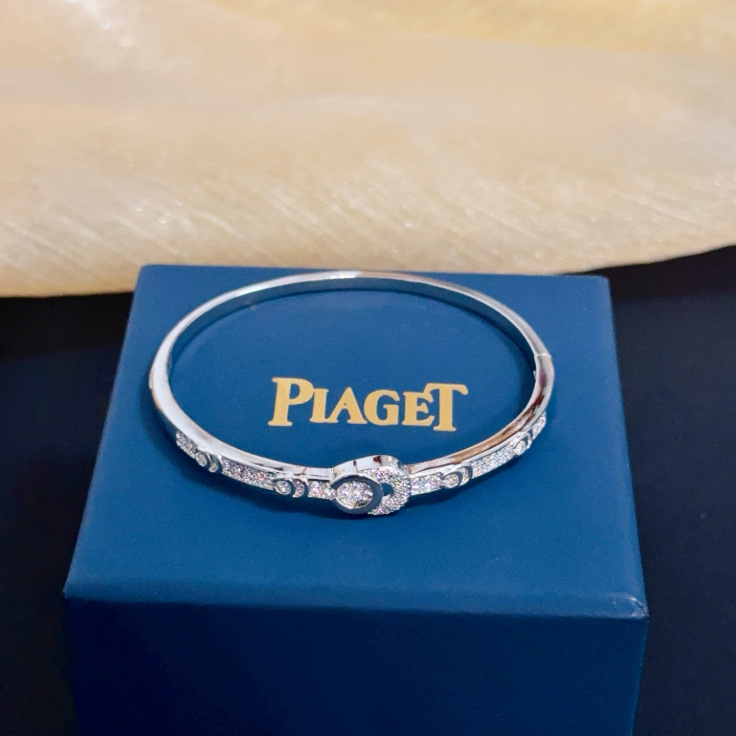 Piaget Possession bracelet 18k white gold with pave set clear diamonds 16cm inner circumference