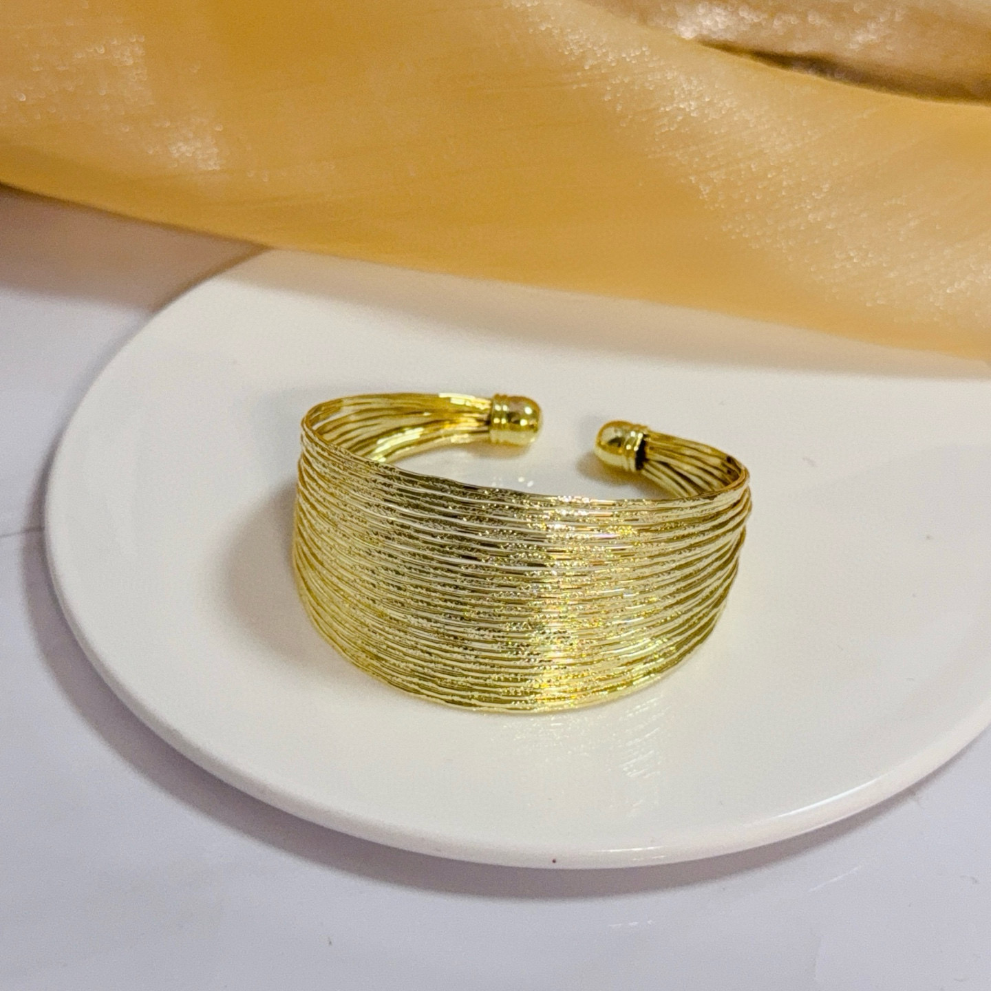 Piaget Multi-wire Cuff bracelet yellow gold 17cm inner circumference