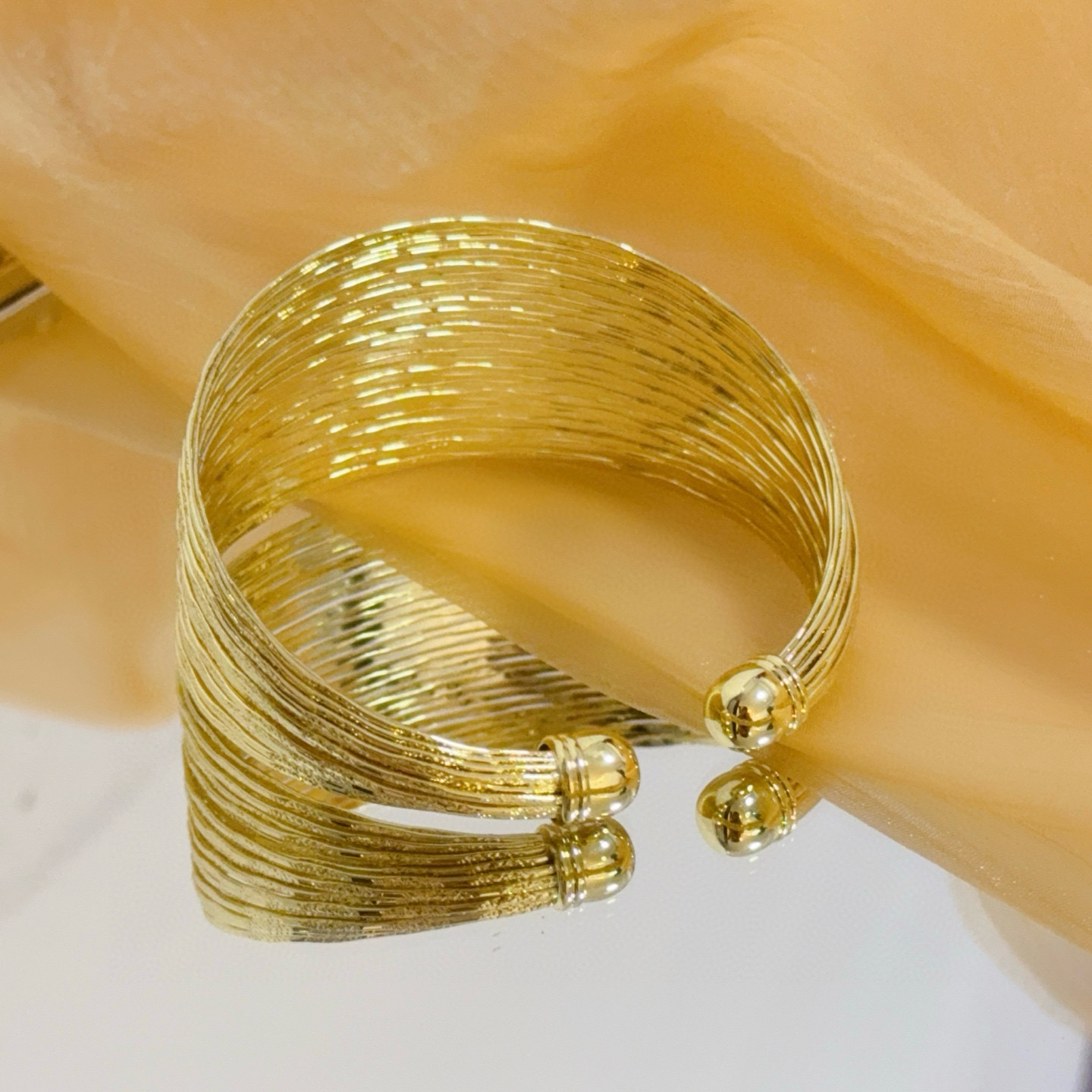 Piaget Multi-wire Cuff bracelet yellow gold 17cm inner circumference