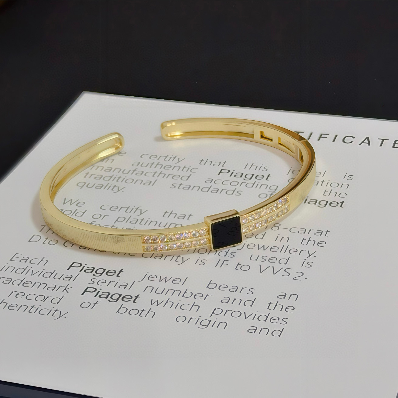 Piaget Possession bracelet Yellow gold with black onyx and clear diamond accents 17cm