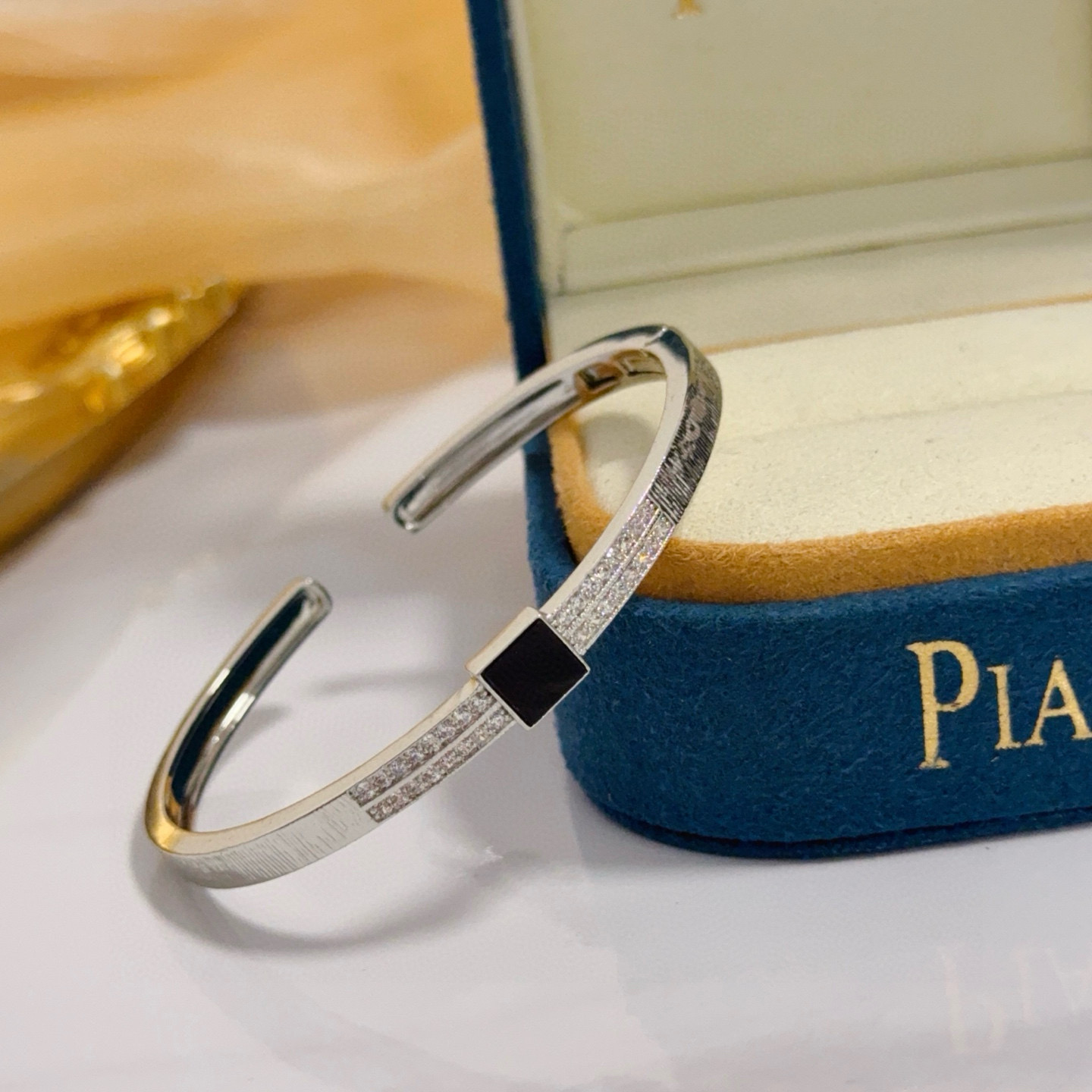 Piaget Possession bracelet Silver-toned metal with clear pave diamonds and black onyx accent 17cm