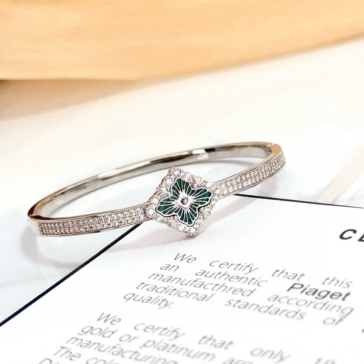 Bracciale Piaget Rose metallo argentato diamanti trasparenti smalto verde scuro 17 cm