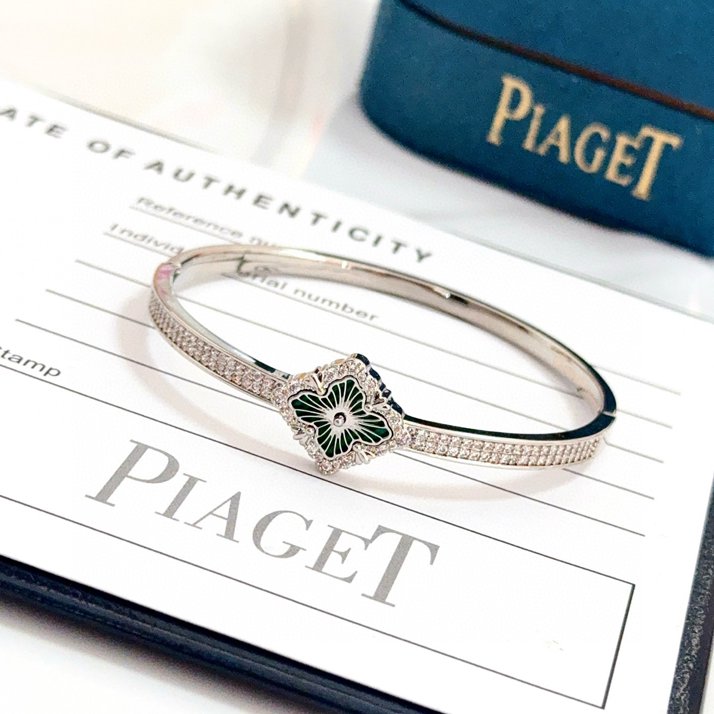 Bracciale Piaget Rose metallo argentato diamanti trasparenti smalto verde scuro 17 cm