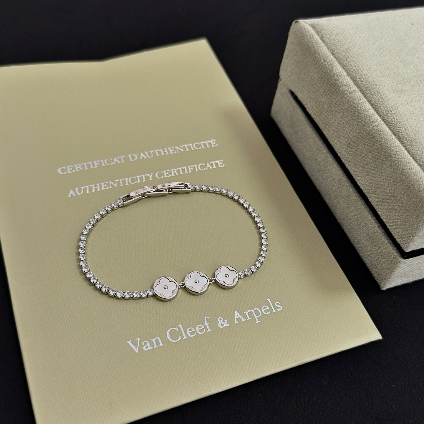 Van Cleef Arpels Alhambra bracelet silver-toned white gold white mother-of-pearl clear diamonds 17cm
