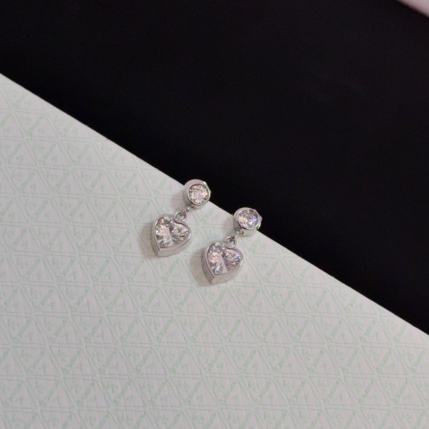 Van Cleef Arpels Heart Drop Diamond Earrings earrings silver-toned white gold metal with clear faceted diamond stones 1 2cm drop length