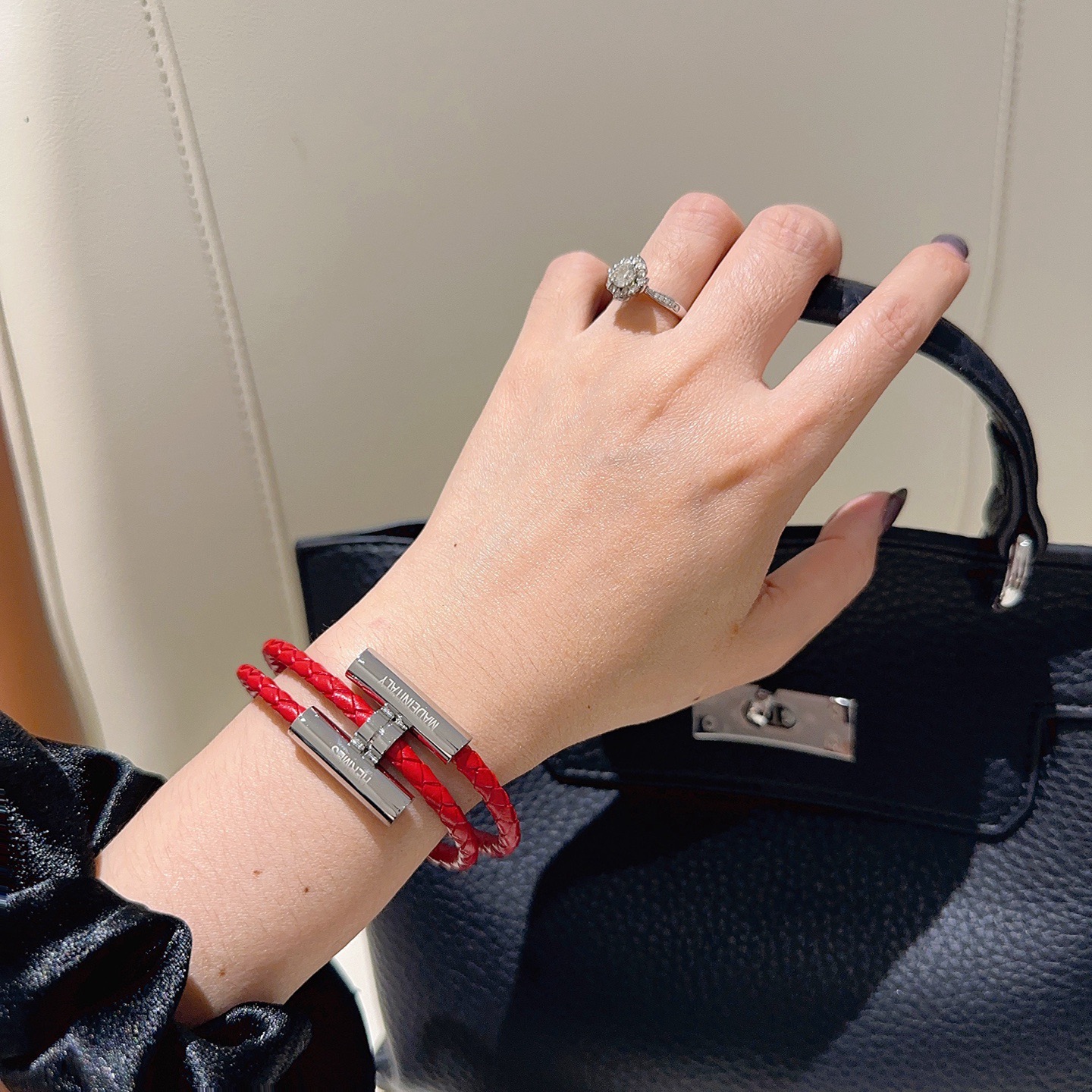 Bracciale Hermes Tournis Tresse Pelle intrecciata rossa Hardware in metallo argentato placcato palladio T2 38 cm doppio giro