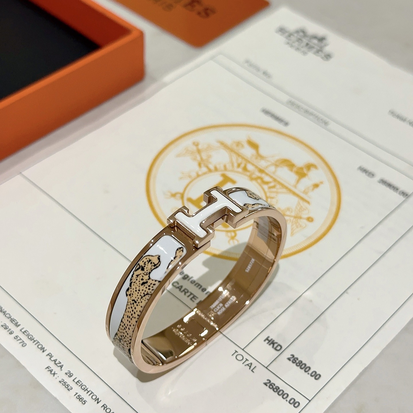 Bracciale Hermes Clic H Cheetah Print metallo placcato oro rosa smalto bianco con stampa ghepardo marrone chiaro con stampa ghepardo smalto bianco fermaglio H PM
