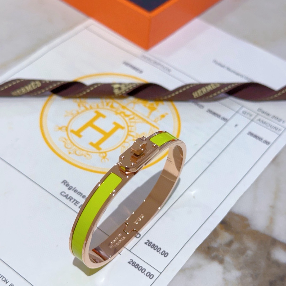 Bracciale Hermes Mini Clic Kelly Metallo oro rosa con smalto giallo lime PM