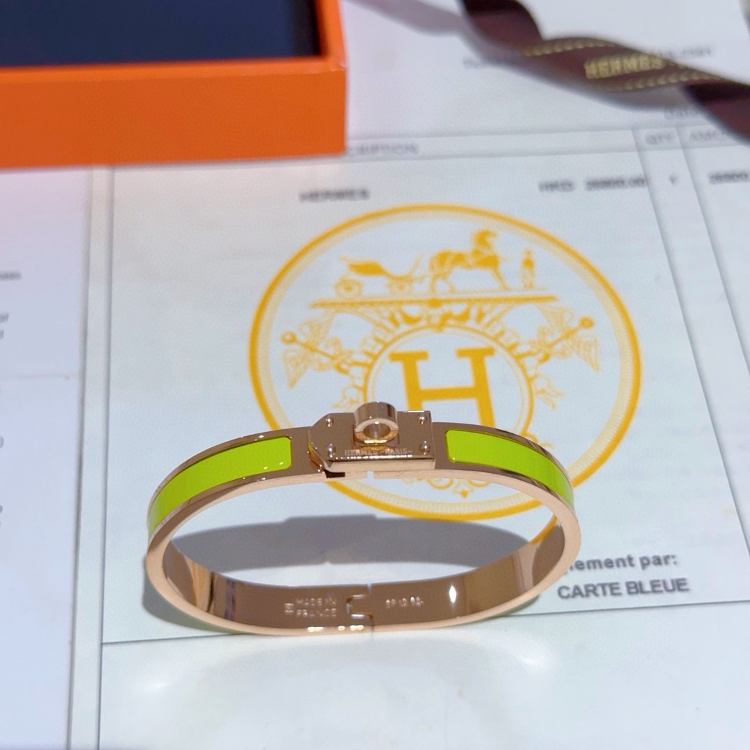 Bracciale Hermes Mini Clic Kelly Metallo oro rosa con smalto giallo lime PM